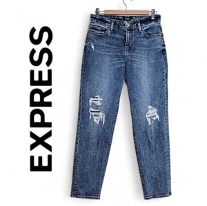 NWOT Express Boyfriend Mid-Rise Distressed Denim Blue Jeans Womens Size 6 Long